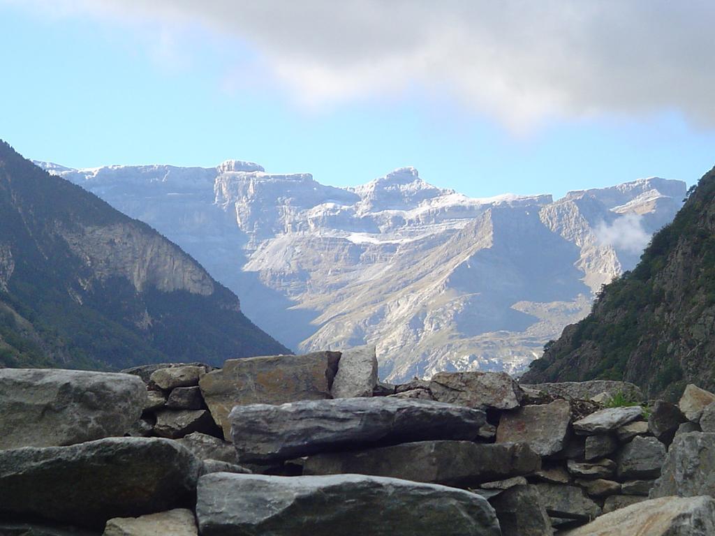 Yourtes Mongoles Gavarnie Gèdre Exteriör bild